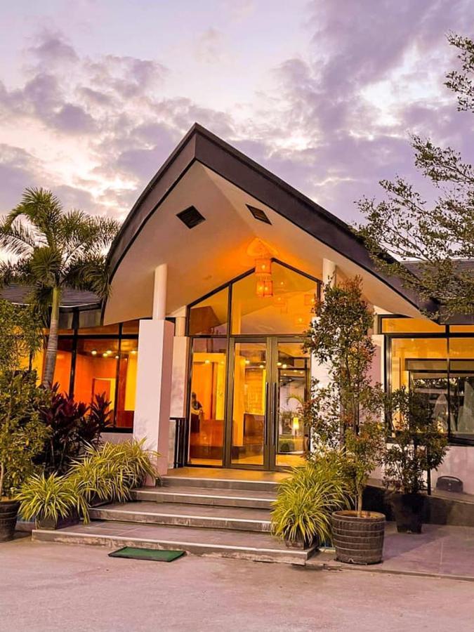 Rl Resort And Leisure Park Porac Buitenkant foto